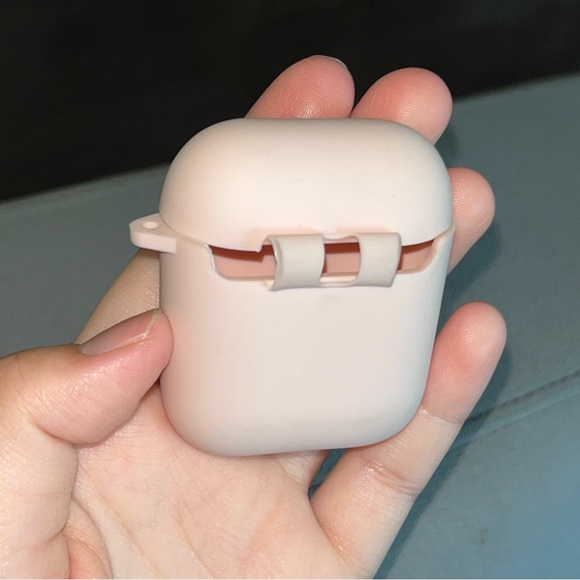 Gemini Apple Airpods Generation 1 and 2 Case! - Picture 4 of 4